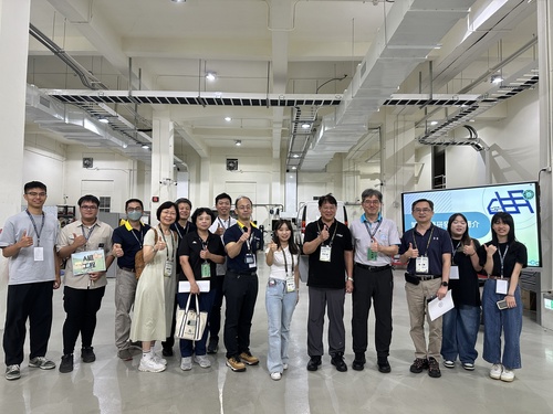 114年臺北市技術型高中課程與教學推動工作圈來校參訪大合照(另開新視窗/jpg檔)圖片