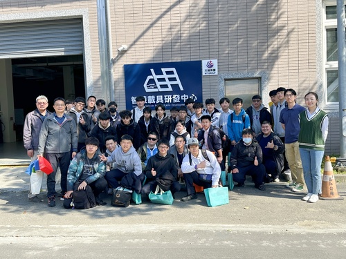 2025-04-20 Visit by the Heavy Machinery Department of Nangang Senior High School of Technology(Open new window/jpg file)Image