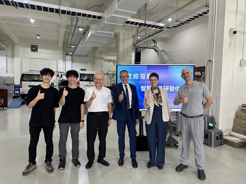 德國埃斯林應用科技大學到校參訪大合照(另開新視窗/jpg檔)圖片