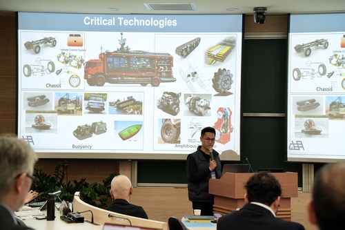 Pin-Han Chu, Engineer, Intelligent Vehicle Research and Development Center, MCUT(Open new window/jpg file)Image