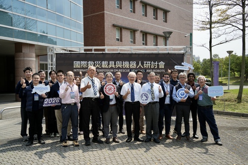 Group Photo 2– International Symposium on Rescue Vehicles and Robots(Open new window/jpg file)Image