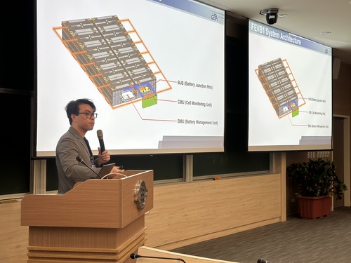 Kuan-Wei Chiao, Engineer, Intelligent Vehicle Research and Development Center, MCUT(Open new window/jpg file)Image