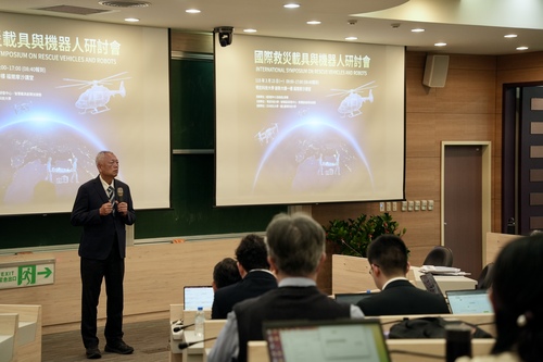 校長致詞(另開新視窗/jpg檔)圖片