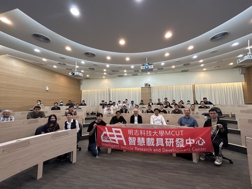 Group photo of all participants(Open new window/jpg file)Image